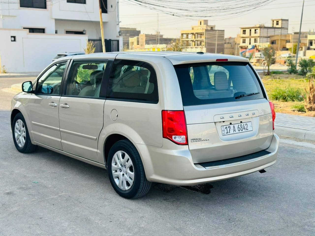 دوج كرفان 2014 وارد امريكي السعر 118 وبيها مجال مواصفات دواخل بيجي 7 راكب 3 قطع تبريد محرك V6. 3600 شاشه كامره خلفيه تحكم ستيرن مثبت سرعه ماشيه 120 حقيقي محرك وكير وتبريد مكفولات حداديه جديده بيها هلال چاملغ صبغ اثر شخط بسيط والباقي كفاله عامه ضربه وصبغ رقم نگليزي بسمي سنويه لل 29 تحويل مباشر مكاني كربلاء المقدسه الاستفسار ***********
