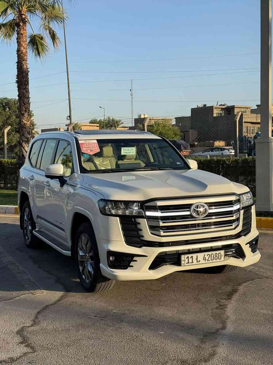 السلام عليكم 
للبيع لاندكروز gxr لمتدد بلادي فول مواصفات1/1
سياره مكفوله كفاله عامة 
ماشيه50.000
السعر70.000 وبيه مجال
مكاني بغداد 
***********
