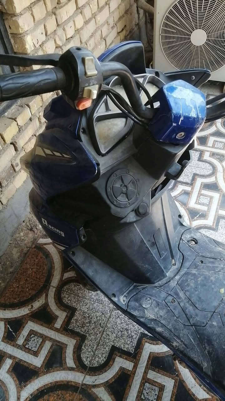 دراجه استرا البيع مديل 23 دراجه مامفتوحه بيها تنقيص قليل عوزه باتري كهربايات كامله كلشي شغال مكان سوق الشيوخ سعر خاص واتساب وانه خادم ***********
