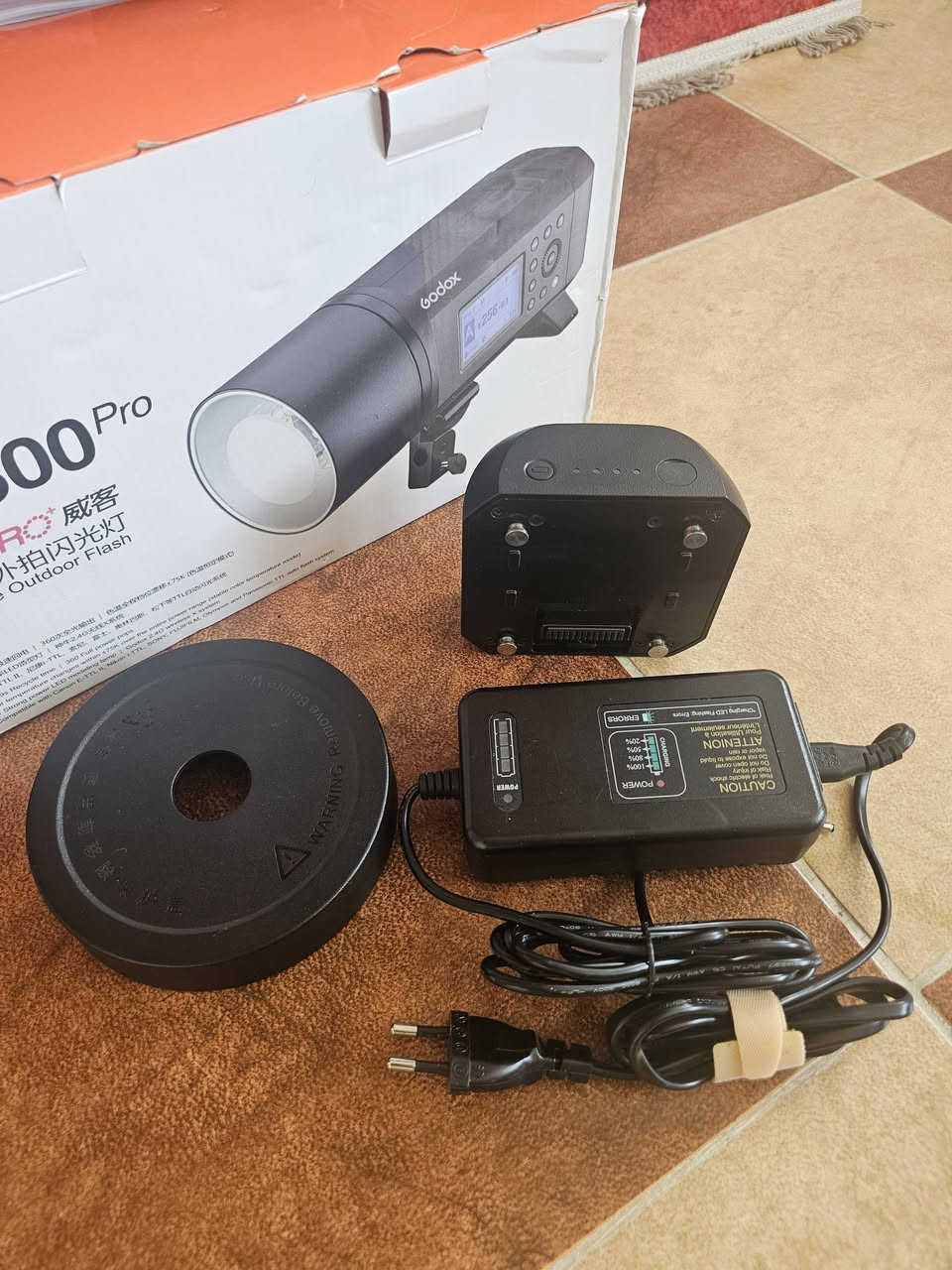 سڵاوتان لێبێت
Ad600pro بۆ فرۆشتن 
زۆر تازەیە نوکە دەرزی شوختی نیە 
١٠٠/١٠٠ پاکە 
کەم ئیشی کردووە 
٦٠٠ دۆلارم پێداوە بە چەن حەزت لێبوو بەدڵم بوو پیرۆزت بێت
***********
