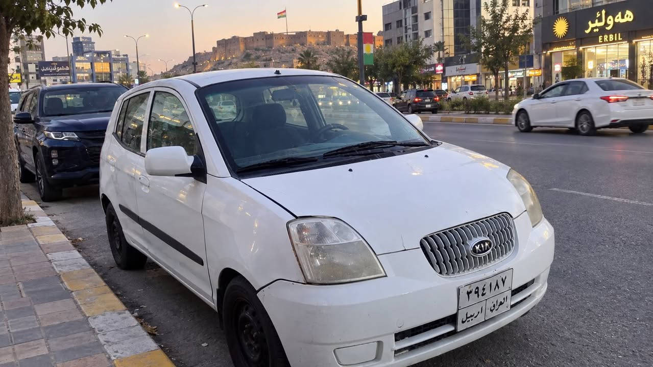 كيا بيكانتو 2008 للبيع سعرها 30
فقط تبريد عطل وبيها طخات بسيطه مال سياقه باقي لسياره تمام اشغل واطلع لاي مكان صاحبهه مغير مكانه وما اندل حاليا ابيع هيج  مكاني حاليا بغداد/ رصافه
لللاستفسار على رقم اخي ***********
