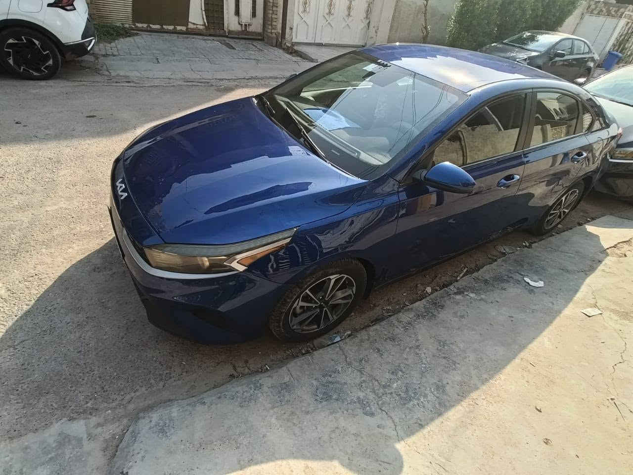 السلام عليكم كيا فورتي واردامريكي موديل٢٠٢٤ الحادث موضح بالصور كير ومحرك مكفول صدر وتبريد مكفوله السياره فئة leمرقم بغداد  الانكليزي الاتصال على الرقم*********** والرزق على الله

نص مكتوب في الصور:
- 2024 KI... bid.cars 3 / 12 Similar archi... You are watching archived offer. Auction ended on Friday, June 28, 2024. طرَح سؤال
- 2/ 12
- 2024 KI...
- bid.cars
- Similar archived offers
- You are watching archived
- offer. Auction ended on
- Friday, June 28, 2024.
- طرح سؤال
- 2024 KI... bid.cars 1 / 12 1:1 Similar archa ers You are watching archived طرح سؤال