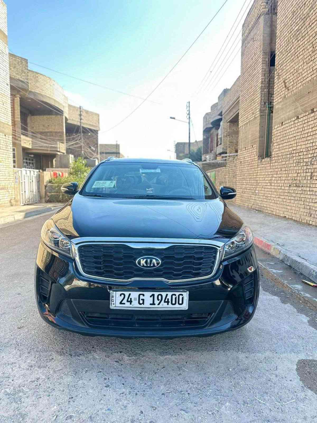 سورنتو للبيع رقم دهوك 

سورنتو 2019 

وارد امريكي 

ضررها موضح بلصور تقريباً كفالة

محرك 2400

                                     مواصفاتها 

حساسات 

رادار

تثبيت سرعة

5 وضعيات قيادة

كشن كهرباء

تدفئة كشنات 

مانع انزلاق

7 راكب

السعر 175 وبيها مجال 

+964 770 395 9186 البصرة, العراق

نص مكتوب في الصور:
- 44817441X