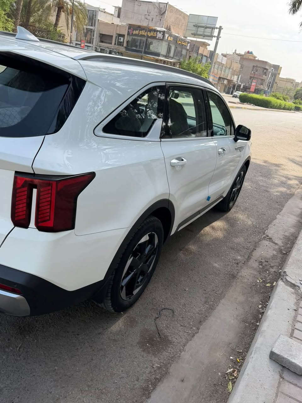 سورنتو ٢٠٢٥ • ماشي ٣٢٧٠٠ • طخه بالصندوق