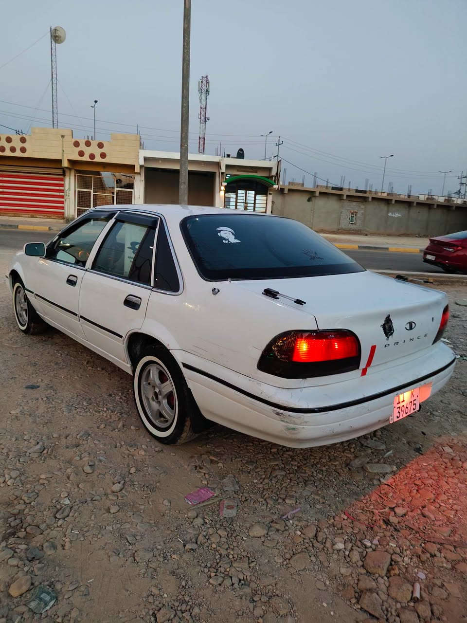 السلام عليكم 
للبيع برنس فراشه موديل 1997 رقم بغداد دولي بأسمي سنويه لغاية 2031 محرك مفتوح كير اوتو بدون اي خلل لا تنقيص ولا تبخير ولا تأخير نمره صبغ حزام للجماليه قماره بلاد صدر جديد امامي وخلفي مشط جديد كهربائيات كلهة شغاله بدون اي نقص لايت بك لايت مسجل تخم سماعات جام 4 شغال راديتر سراوين باتري جديد دواخل نضيفه سياره ما بيهة نقص سعرهة 34$ العنوان واسط قضاء الزبيديه ***********
