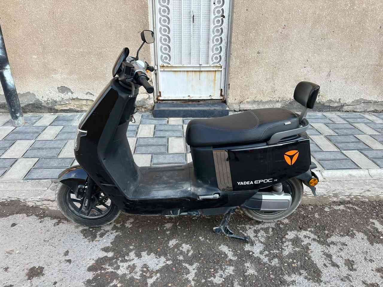 🛵 دراجة شحن كهربائية YADEA EPOC H للبيع
دراجة كهربائية نظيفة ومرتبة، موديل YADEA EPOC H، مناسبة للتوصيل والعمل والتنقل داخل المدينة.
✅ كهربائية بالكامل
✅ بطارية شحن يخبل
✅ مقعد مريح مع مسند خلفي
✅ مساحة أرضية واسعة
✅ بريكات ديسك
✅ تايرات زوج جدد
✅ تشغيل بصمه
✅ شكل أنيق وعملي
✅ جاهزة للعمل والاستخدام
📌 النوع: YADEA EPOC H
📌 الحالة: حسب الظاهر بالصورة
📌 المكان: بغداد حي البنوك
💰 السعر: _800_ ألف
📞 للاستفسار: ***********
