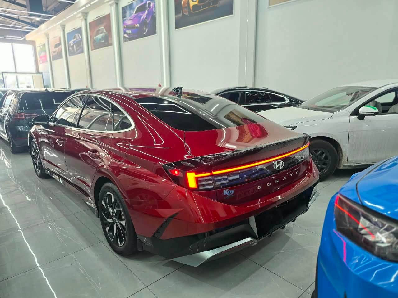 سوناتا 2024
حادث قطعة وحدة صبغ 
جاملغ سكن 
ماشية 20 الف كيلو 
بدون ايرباك 
مكينة 2500 
سعر 170 
***********
