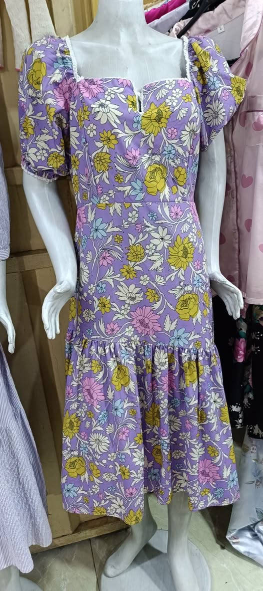 عروضات جديدة 🙋 بمجمع أشرف العبيدي 🌹 
فستان 👗 نسائي طويل 💃
دشداشة نسائي 👘 كودري وكشميرمخور 
تراك نسائي ستن كامل 👚👖
بعرض خاص وبلاش بس ب👈👈 3 آلاف دينار فقط 🔥 
  سعر القطعة ب 👈3 آلاف دينار فقط 🏃 
عنوان المجمع سوق الميثاق مجاور خياط البزاز قبل نهاية السوق للاستفسارالاتصال على الرقم ***********📞 أو على الوات ساب 📱🌹 وأهلا وسهلا بزبائننا الكرام 🌷
