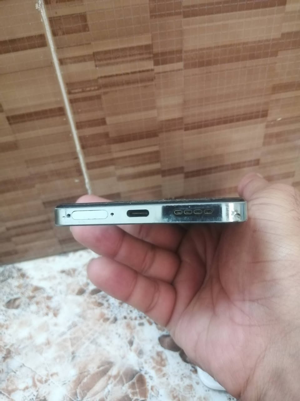 جهاز تلفون لبيع (realme22+5G(مساحه التخزين) (265)
الجهاز يرادله تبديل شاشه) تريد تبدل تريد ماتبدل هاذا شي يمك يبقه سعره قفل 80

نص مكتوب في الصور:
- حول الجهاز 12+ 5G realme ui 7.0 الإصدار مُحدث اسم الجهاز realme 12+ 5G مساحة التخزين ٢٥,٧ غ.ب / ٢٥٦ غ.ب المعالج MediaTek Dimensity 7050 البطارية ٥٠٠٠ مللي أمبير في الساعة (نموذجية) RAM ٨,٠ غ.ب + ٨,٠ غ.ب (٤,٠ غ.ب ) الكاميرات أمامية 16MP خلفية 50MP+8MP+2MP إصدار البرنامج RMX3867_16.0.5.1201