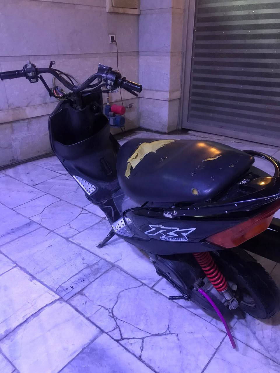 سلام عليكم دراجه ماكس عدله للبيع دراجه بلاديه بوشه 49 دراجه مكينه خرسه خير من الله سعر 400 وبيها مجال  مكاني بغداد حي القاهره الاستفسار ***********
