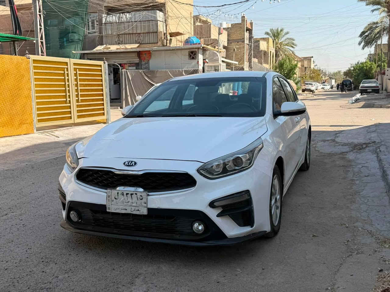 كيا سيراتو خليجي رقم بغداد بصمه تحكمات فوول اشاير بالمري مري شفط   نظام تقليل صرف وقود السياره بيها مكانات صبغ بدون دواخل بدون لغود بدون شواصي بدون ايرباك بدون حادث كير مكينه صدر جاهز السعر 100  للاتصال ***********
