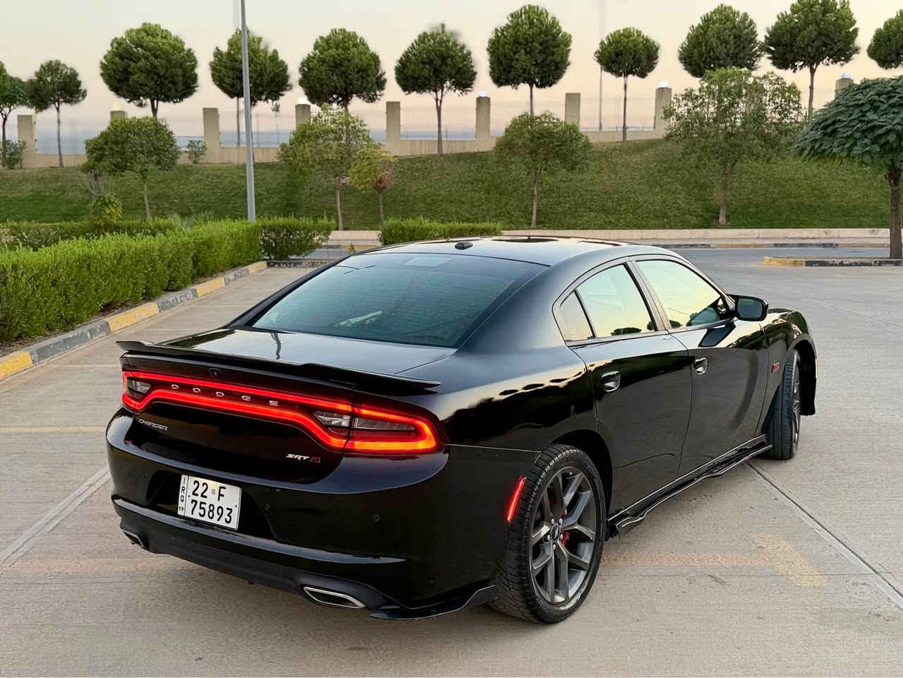 دۆج چارچر V6
مؤديل 2019
شاشه گه وره 
سوكان ڤوليوم 
كوشن كاره باي 
ته ريد مركه زي 
كوشن هيته ر
به سمه و شه غال
بۆنیت و ده عامي گؤراوه به هێڵکات
تايه ويلي لؤكي له ژيره 
دؤسه و له حيه ي بؤ به سراوه 
113هه زار روشتوه 
گيرو مه كينه به شه رت نه كراوه ته وه به بي عه يبه 
تاقم پيش و دواي تازه چركه ي تيانيه
سه نه وي ره قه م تازه 
به ناوي خومه وه يه ته حويل به شه رت
بؤياخ ٤پارچه بؤياخي هه يه توزي پيشي گرتوه به بي شانسي
كه ميك به تانه كه ي گرتوه شانسيه كاني زور جوانه
***********واتساب و ڤايبه ر 📞
163مه جاليكي برايانه السليمانية, العراق
