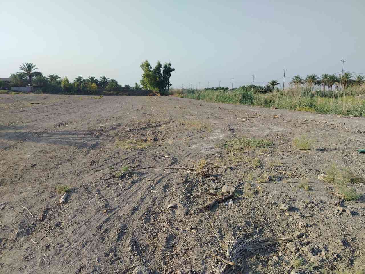 أرض للبيع (  ٣ ) دونم سند ٢٥ مداور تقع على شارع هوى الشام مباشر كافة الخدمات في منطقة هوى الشام موبايل ***********
