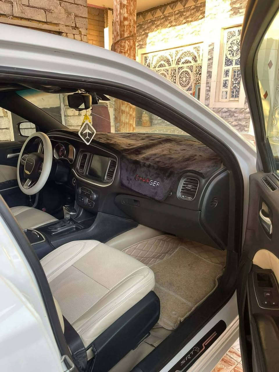 جاجر • ٢٠١٧ • ما بيه معامله