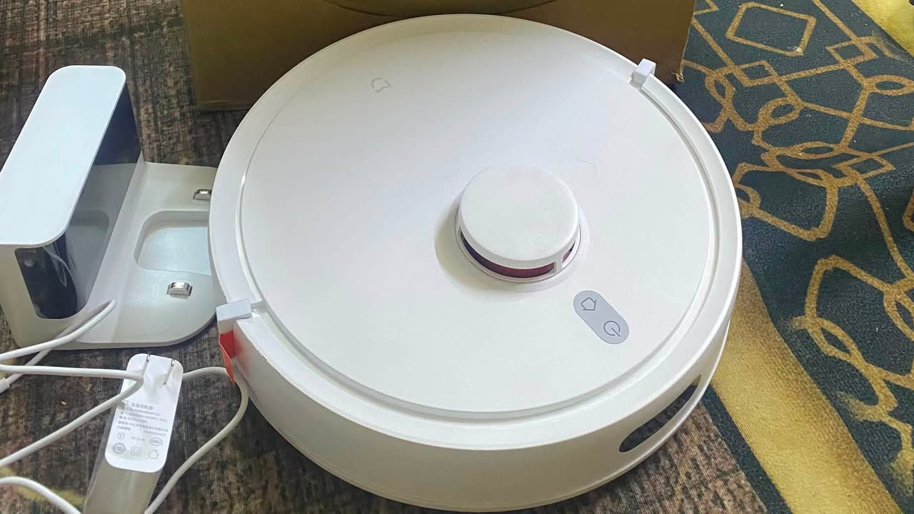 روبوت  شاومي   اصلي
هذا المنتج هو Xiaomi Mijia Robot Vacuum Mop 3C Enhanced Edition.
يتميز الجهاز بقوة شفط تبلغ 5000 باسكال ونظام ملاحة ليزري LDS دقيق.
يوفر الجهاز وظائف الكنس والمسح في جهاز واحد مع تحكم ذكي عبر التطبيق.
يمكنك التحقق من حالة المنتج داخل الصندوق لضمان سلامته
للتواصل  وات ساب  ***********
السعر 150  الف
❌لوك جديدة  غير مستخدمة  بشرط ❌
