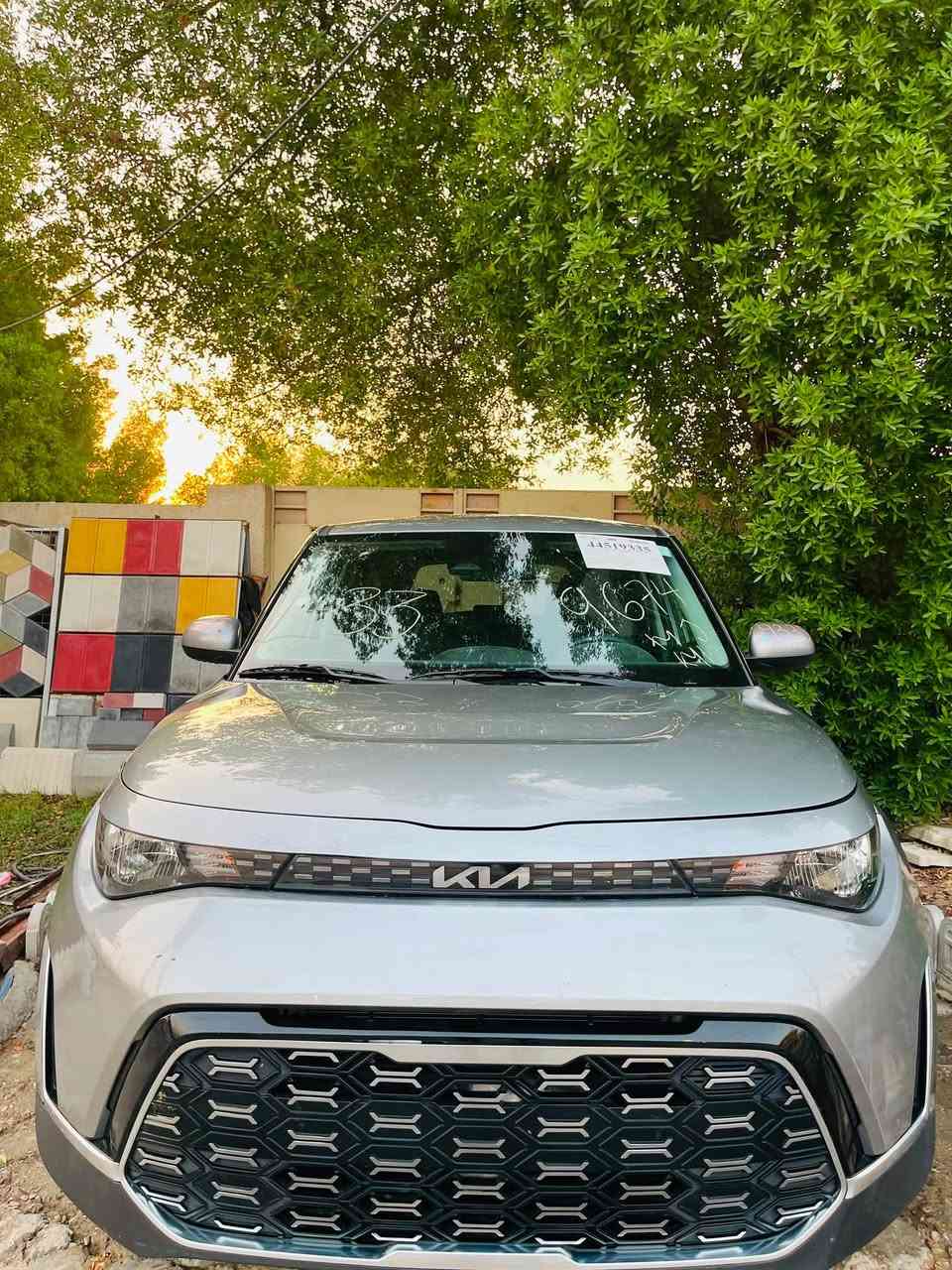 السلام عليكم
كيا صول موديل 24 نص مواصفات 
اللون سلفر 
ماشيه 34 
المواصفات
محرك 2000cc
رادار 360 درجه
نقطه عمياء 
تحديد مسار 
قياده ذاتيه 
كامره دواره 
الضرر السياره كلين عدى تخطه كلش صغيره بالبنيد وعايفه على وضعه ما صلحته 
السياره مكفوله صبغ + بارد + تبديل 
سياره جديده وحلوه وبالخير على الياخذه 
مكان السياره بابل حله 
***********
