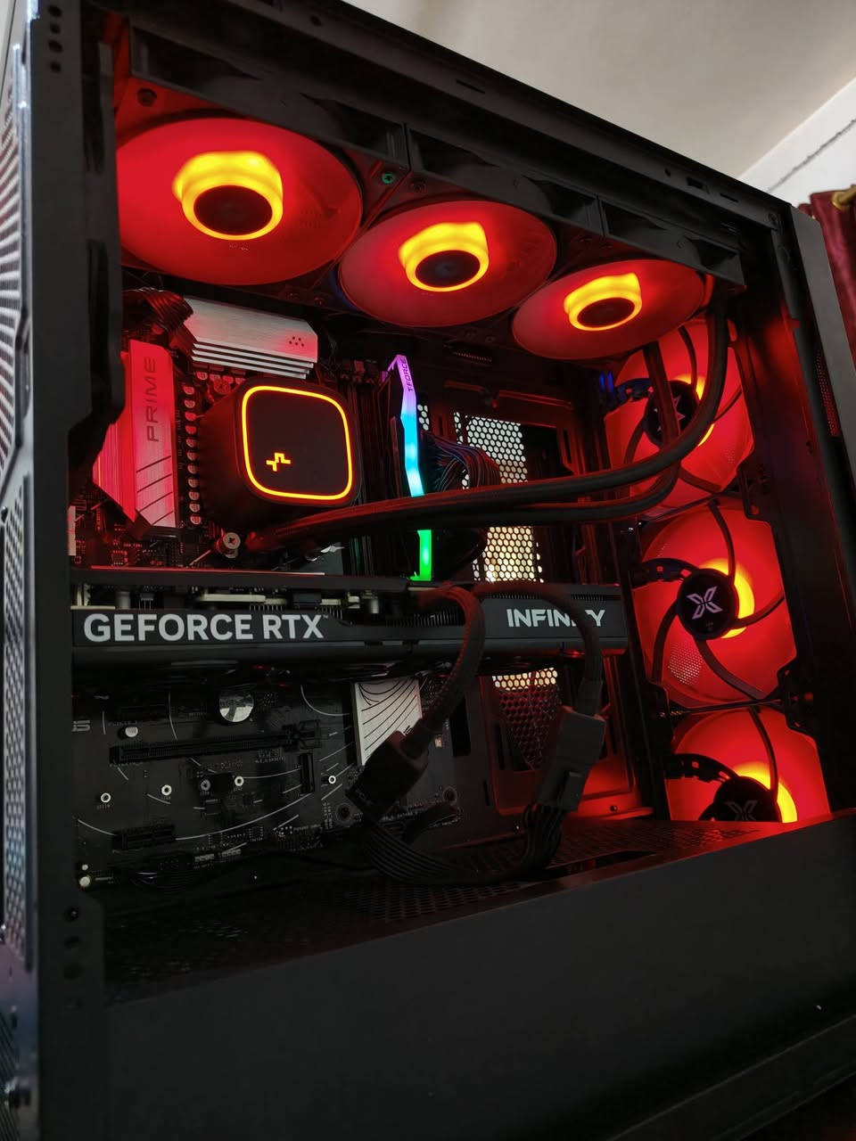 تجميعة نظيفة • RTX 5070 • R5 7600