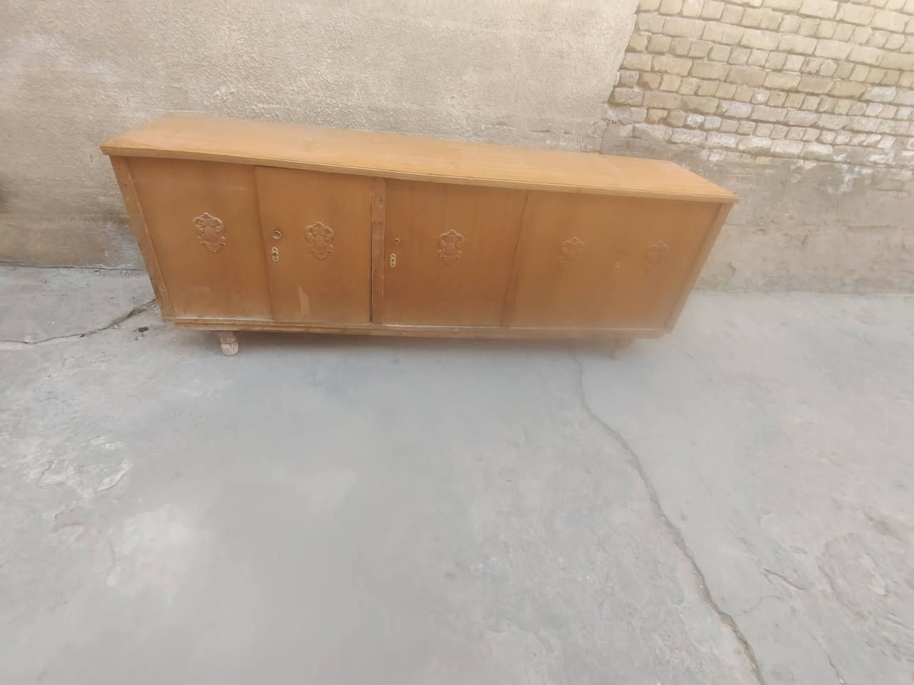 معرض وبفيه لبيع ***********
