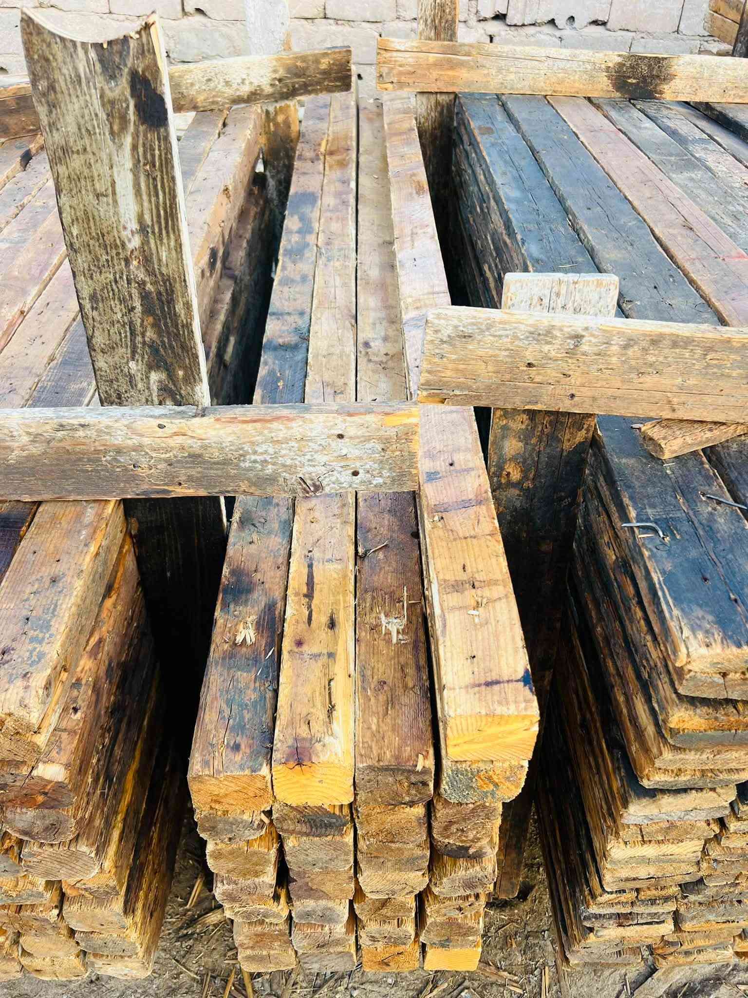 قالب لبيع انج تارس روسي ٢٥ يدك ٣٠٠ متر السعر مناسب ***********
