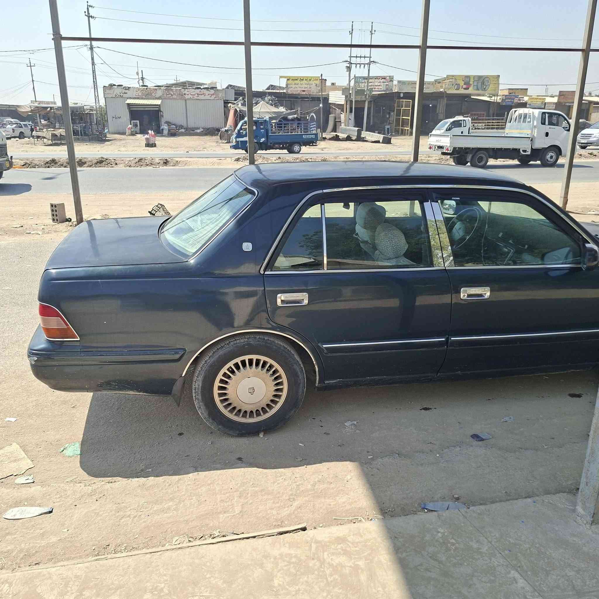للبيع راس الثور تكم موديل ١٩٩٦ السياره كير مكينه حداديه تخم تاير جاهزه فقط تبريد طفه ومافحصته 
السياره مصبوغه عام 
رقم بغداد نكليزي بسمي السياره بدون ضربه قويه 
السعر ٧٣وبيه مجال للشراي فقط
مكاني بابل القاسم 
*********** هذا بيه واتساب 
***********
