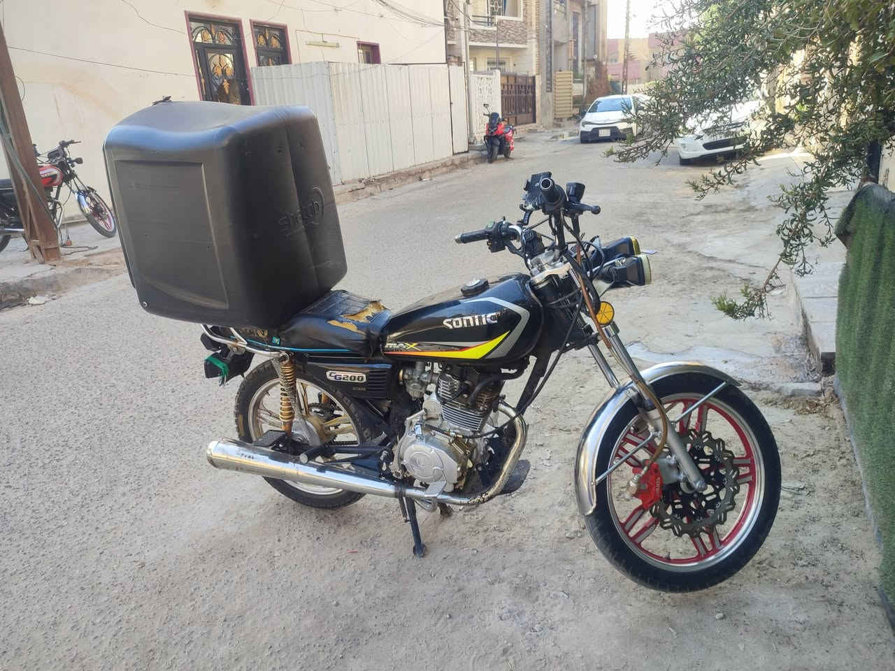 سونك 5 كير موديل 2024 مكينه م200 ومفتوحه مبدل بوشه وبستم الدراجه نقصهه نواعم السعر 350 وبيهه مجال المكان بغداد حي الجهاد
