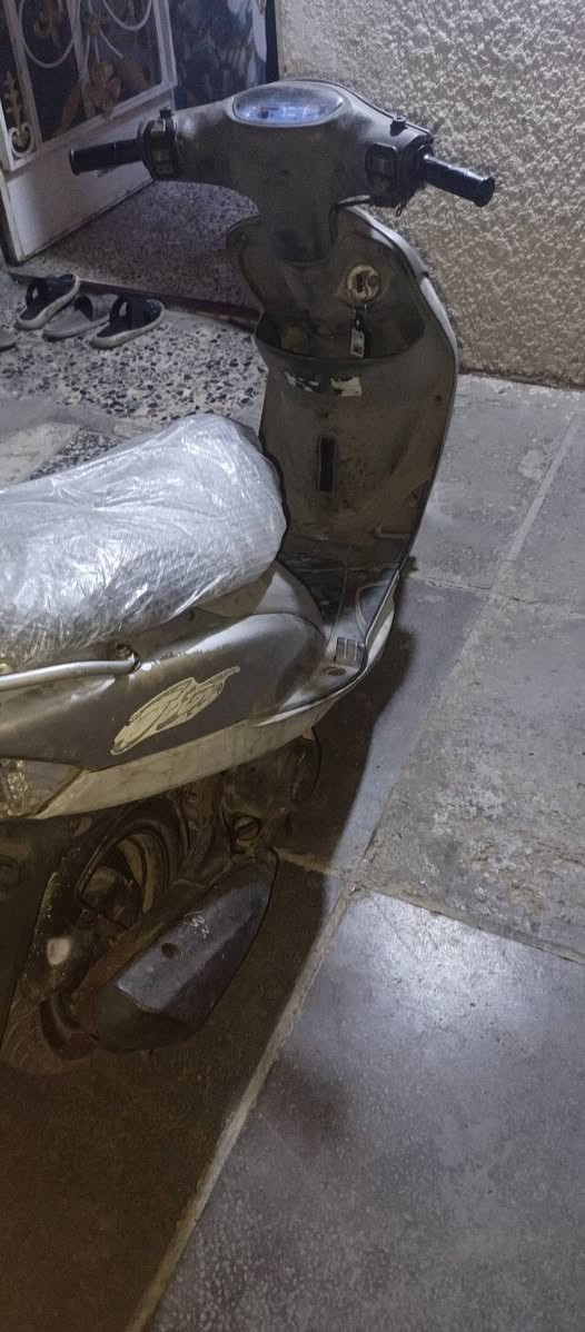 الببع  ماكس منغول خير من الله كفرات بلادي مختمه  محرك ما مفتوح السعر 500 وبيه مجال  رقم *********** المكان الكفات
