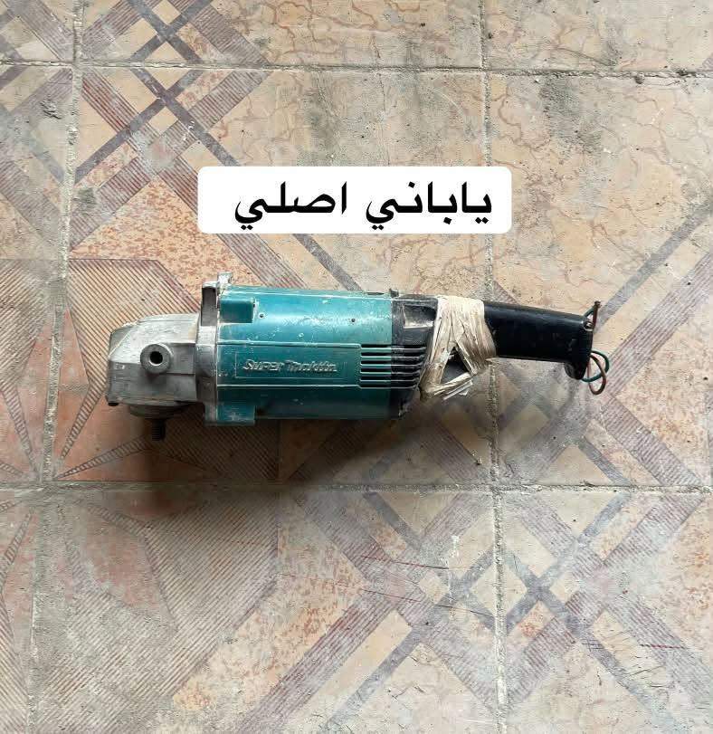 السلام عليكم توفر من جديد عدد وأدوات للبيع نضافتهن مثل ما موضح في الصورة شغالات شرط لمعرفة السعر وباقي التفاصيل الرجاء الأتصال على هاذه الرقم ‭***********‬

نص مكتوب في الصور:
- ياباني اصلي
- فرنسي اصلي