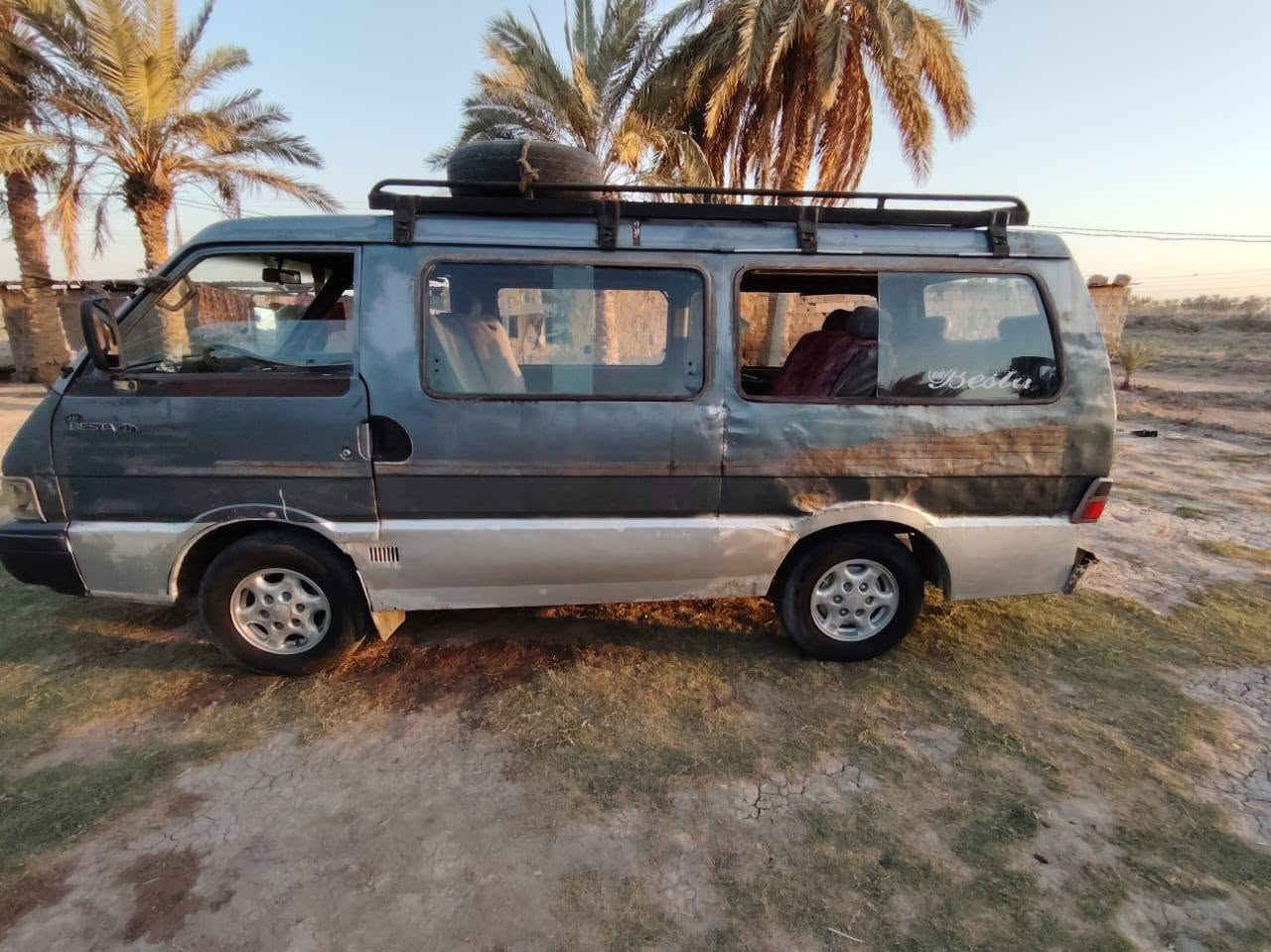 سلام عليكم
كياا بستا للبيع موديل 93رقم بغداد 
تحويل السنويه لشهر 12تنتهي
 محرك كير اكسل نضيف.
30وبيهاا مجال  ..
 الرقم ***********
