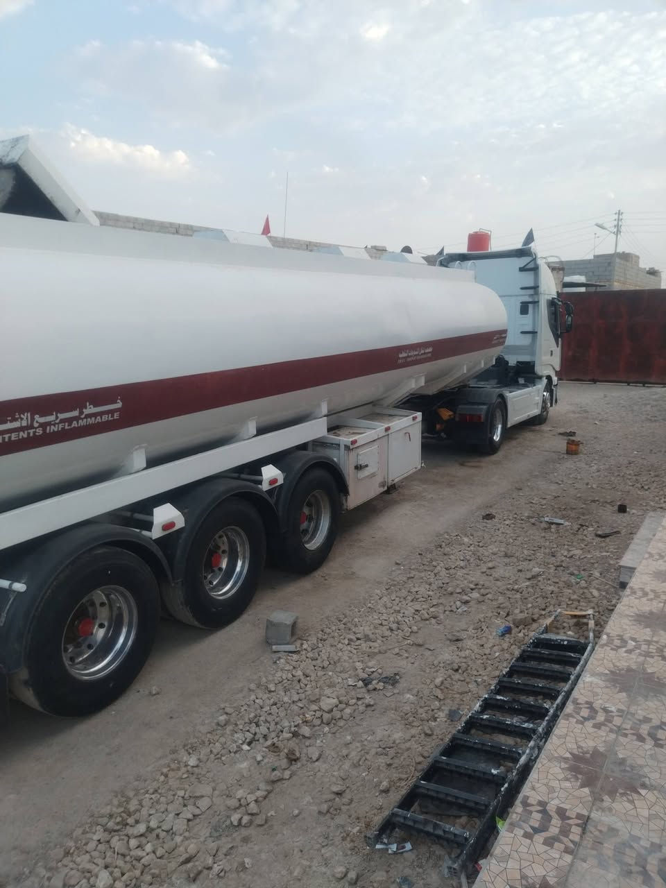 افيكو موديل ٢٠٠٩ كروز ١٠ كير عادي سنويه جديده ل٣١ تخم تاير والتانكي نص عمر حازم ٢٠١٦ ويل كروم راس و تانكي كيل جيبيس كامله تبريد شغال سياره حاليا بالشغل سعر ٣٠٥ رقم ***********
