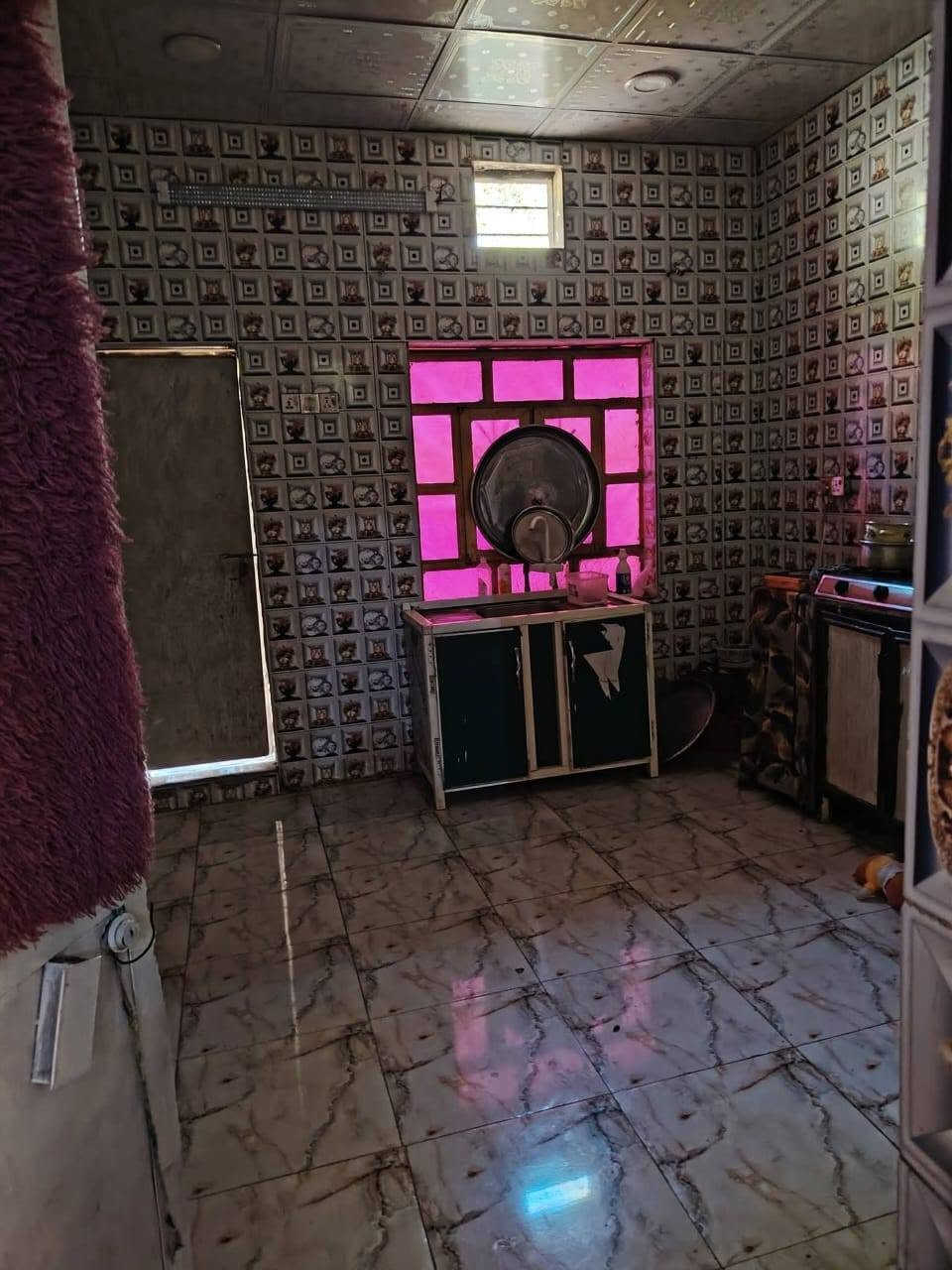 سلام عليكم 
بيت زراعي للبيع بحي الشفيج مقابل البراز متوفر كافة الخدمات بيت حلو ومرتب كامل من كل النواحي المساحه ٢٥٥م للستفسار اتصل او وتساب على ***********

نص مكتوب في الصور:
- 44°C