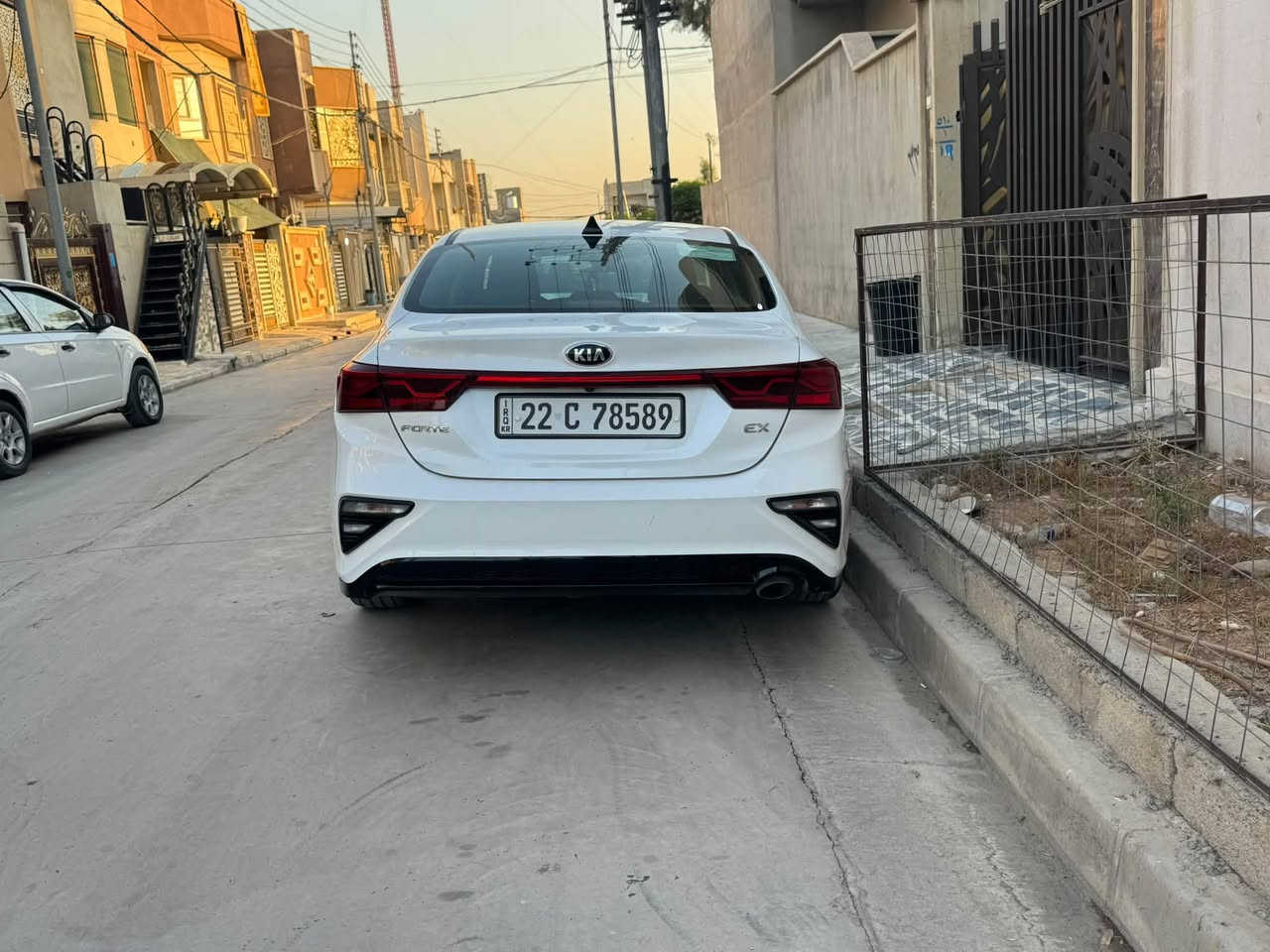 السلام عليكم كيا فورتي ٢٠٢٠كندي
مكينا ٢٠٠٠ شرط كير ايتي المرغوب 
السيارا فول موصفات عدا البصمه 
السيارا بيها قطعتين صبغ وحافت البوند 
بدون دواخل 
رقم اربيل الجديد شرط وكالا وتحويل 
السعر ١٢٥وبيها مجال بسيط 
المكان موصل جانب اليسر حي السماح 
للتواصل ***********اسيا
***********كورك
