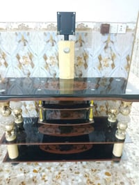 طاولات • غراض • شارع ٨٠