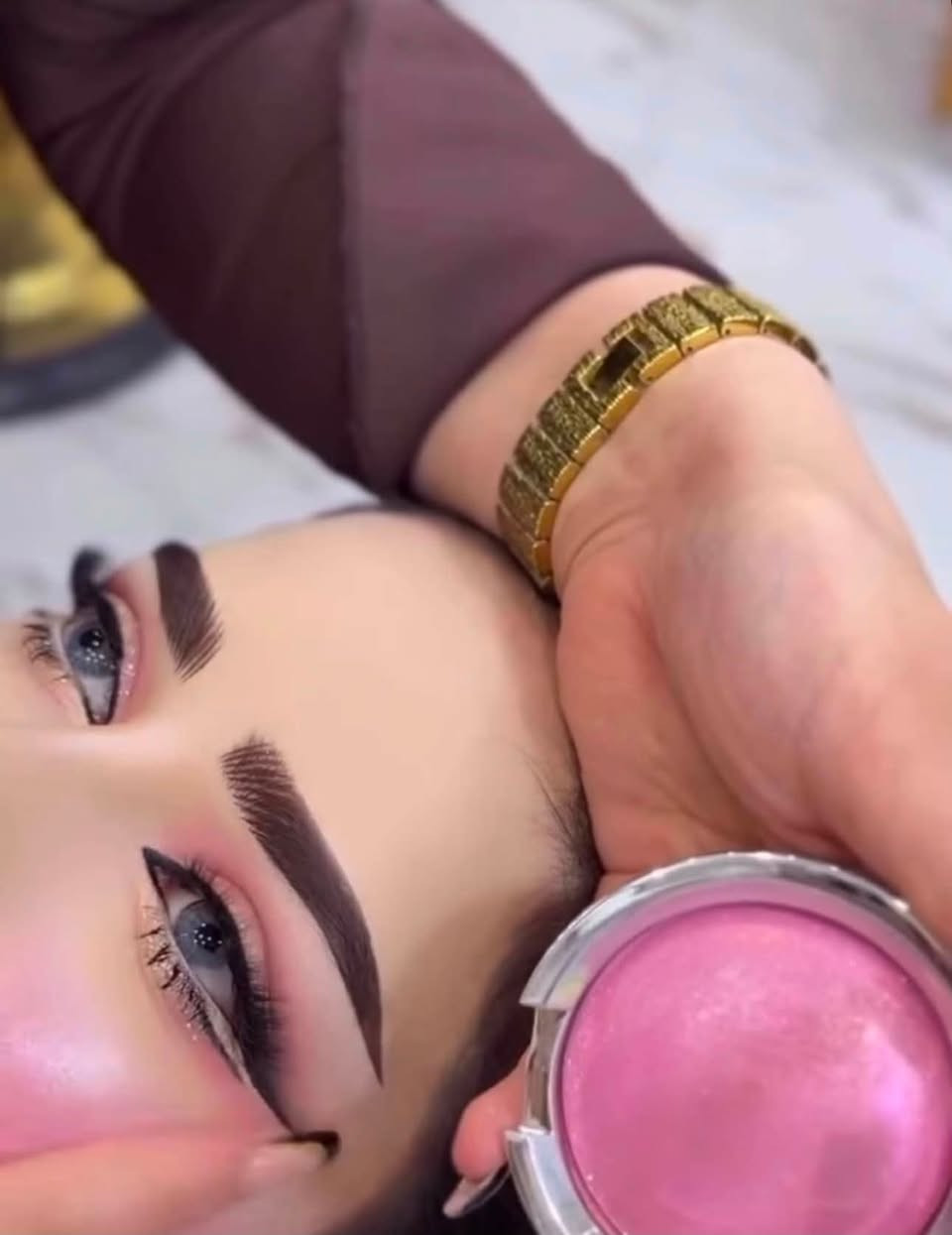 يلله عرايسنا الحلوين ثبتو حجوزاتكم ع الرقم ***********وعدنه عروض کلش حلوه
