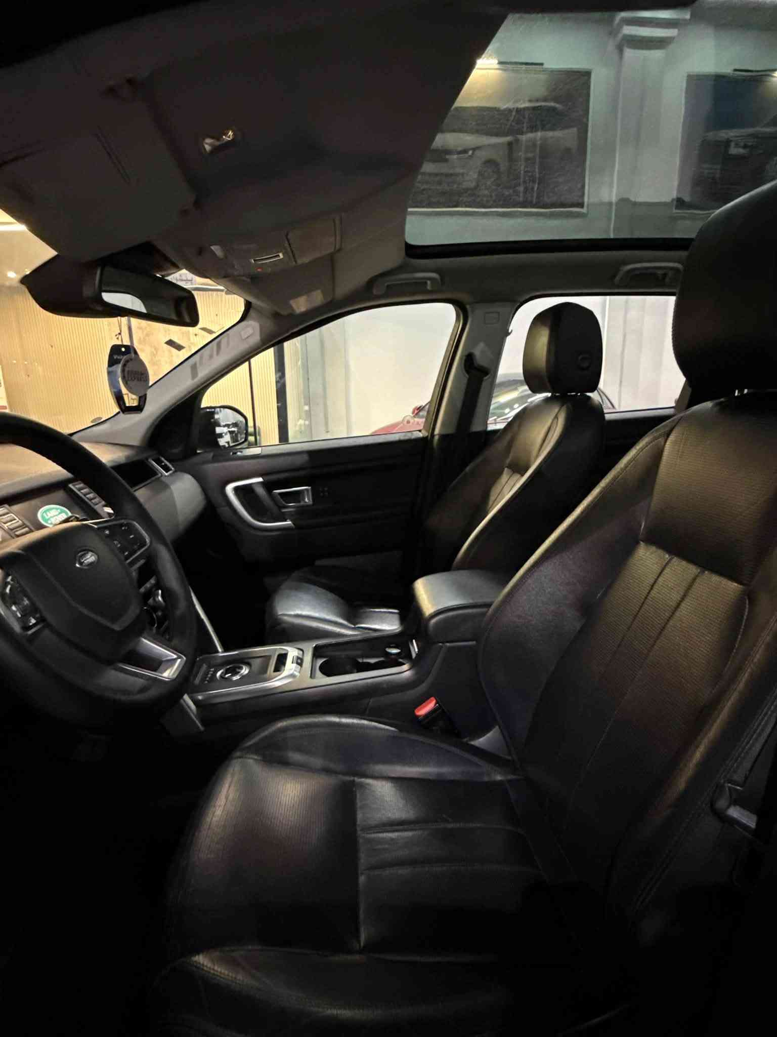 range rover discovery sport 2017 سعر بلاش ١٤٥
رانج روفر ديسكفرى سبورت ٢٠١٧ فول مواصفات 
مواصفات بصمة_بانوراما_كشن جلد_ صندوق شفط_كشن كهربا حساس ٣٦٠ درجة_لايتات ليد محرك ٤ سلندر تيربو 
رادار امامى_رادار _جانبى _تحديد سرعة تحكمات ستيرن
سيارة بدون حادث بدون ضربة قطعتين بس بخ مو كامل 
مكان سيارة اربيل سعر بلاش بسعر ايفوك  ***********
