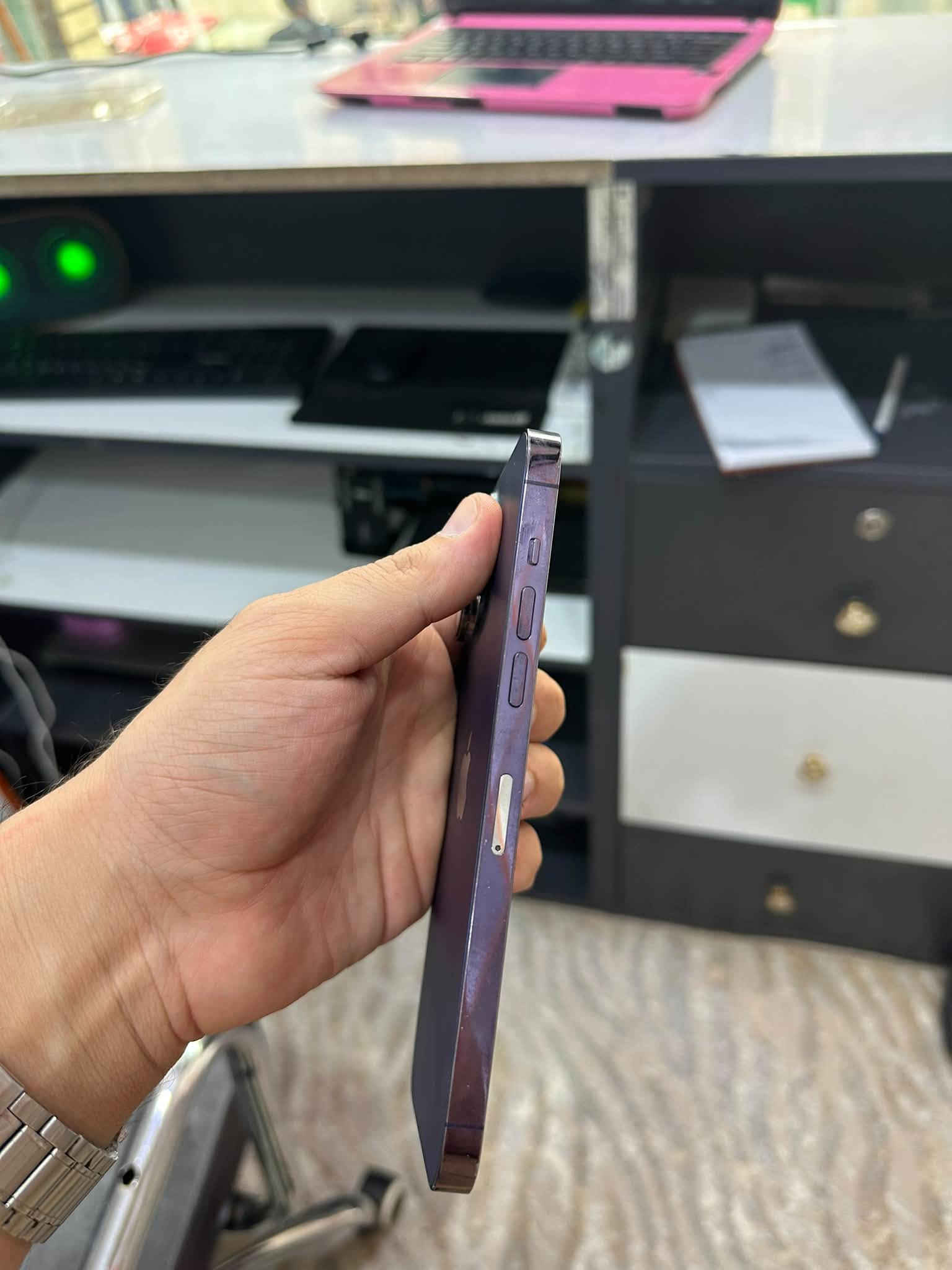 آيفون ١٤ برو ماكس • ١٢٨ غ.ب. • بطارية ٨٤٪