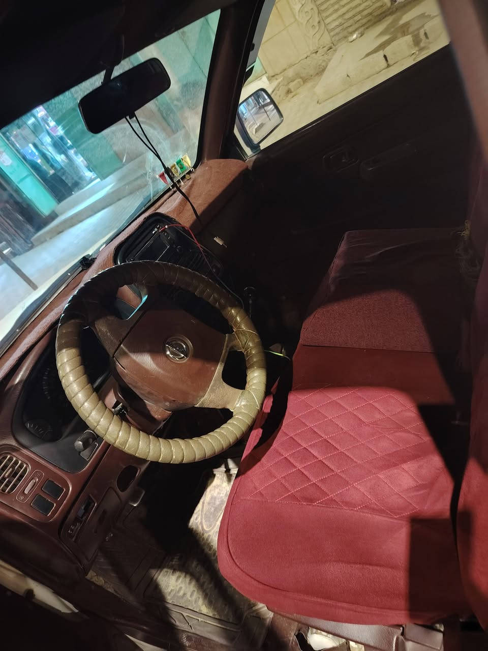نيسان • ٢٠٠٩ • ما بيها نقص