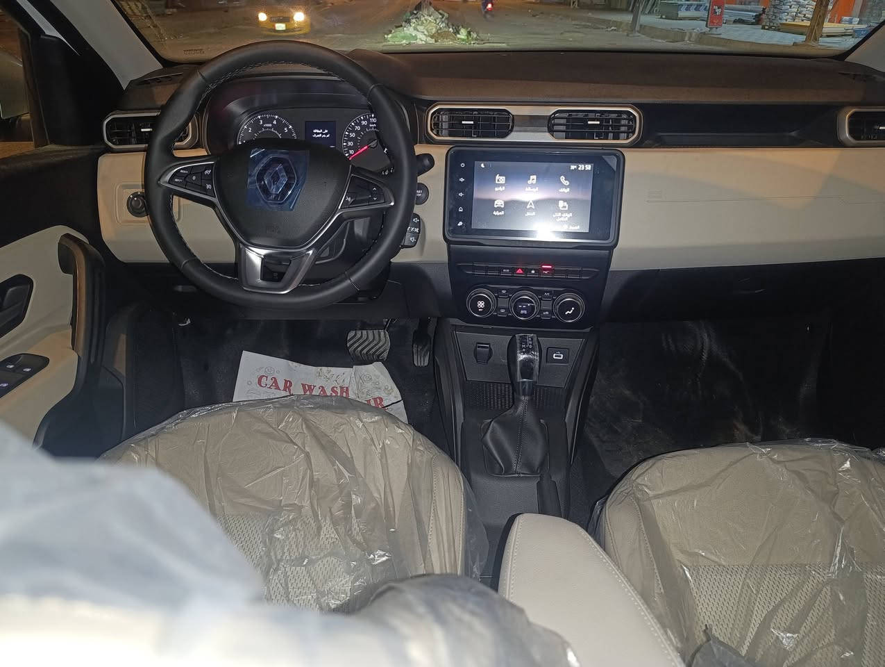 السلام عليكم 
للبيع رينو داستر ٢٠٢٥ محرك ١٦٠٠ بدون رقم حره باسمي زيرو ماماشيه السعر ١٢٥ وبيها مجال بسيط مكان الديوانية للاستفسار الاتصال بالرقم ***********
