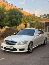 مرسيدس V8 • ٢٠٠٩ • دبي