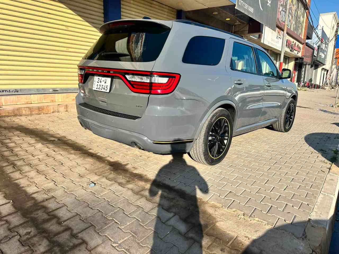 دوج دورانكو 2023
مواصفاته معروف جي تي بلص 
فول فتحة سفف 
كشنات شامو 
كشنات تبريد و تتفيه 
ماشيه 23 الف 
رقم دهوك بأسمي 
السياره بيها 7 قطع صبع ابيع صبغ عااااام
بدون شواصي 
سعر / 190 
عنوان كركوك شارع المعارض معرض گولدن
***********
