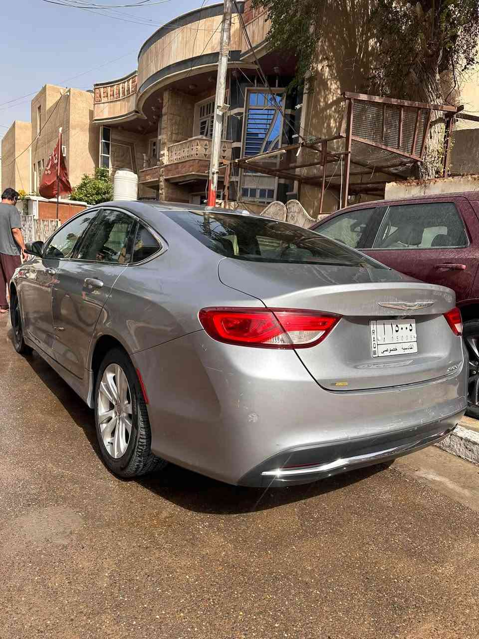 السلام عليكم
كرايسلر موديل ٢٠١٦ 

السونار وياه الصور 

السياره كامله مابيها اي نقص 

رقمها حلو 

مكاني بغداد الكرخ 

السعر ٩٥ 
***********

