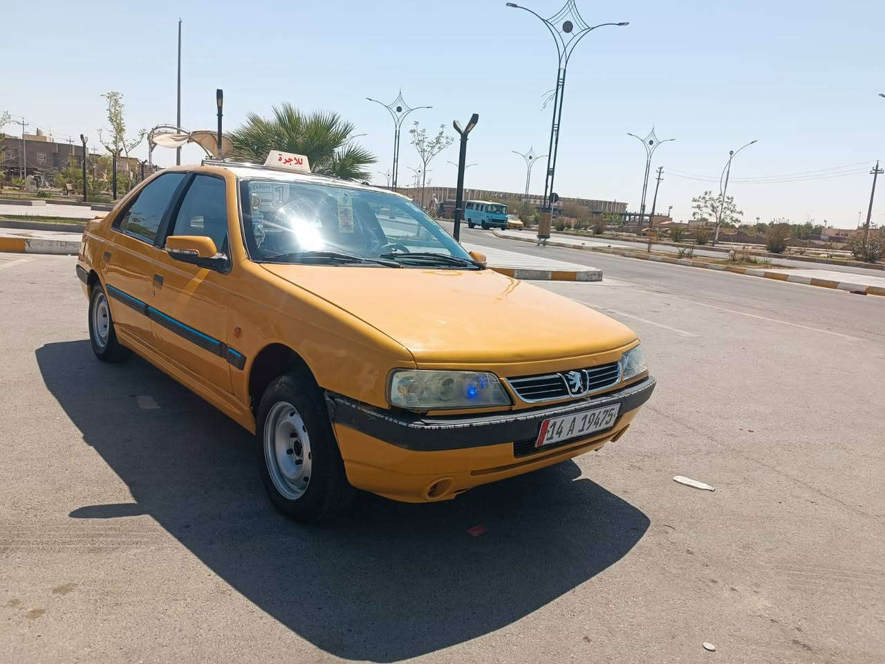 السلام عليكم بيجو 405/موديل 2012/رقم نكليزي رقم بصره تحويل مباشر  سنويه جديده 2030/خط وبحث هئية وغرامات مصفره//مكينه وكير وحداديه تخم تاير باتري كهربائيات مشط وباور جديد مكان السياره الناصريه مركز السعر//22/وبيه مجال قليل//علمآ السياره مصبوغة حزام جماليه تعال وكلب وطلع تراي وين ما يعجبك الشراي حياك الله//***********///هذه رقم راعيه وخابره
