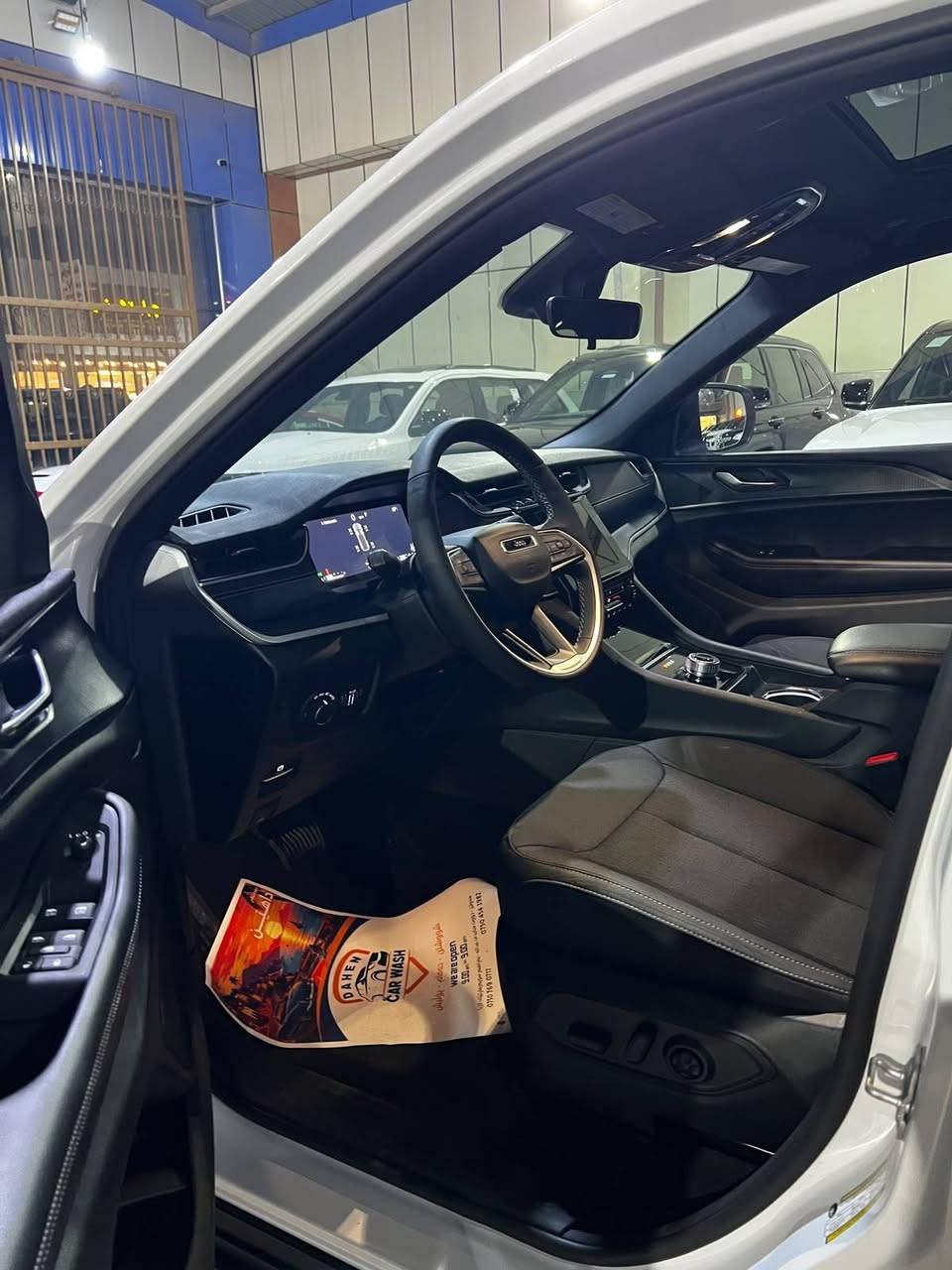کوردی /عربی 
*********
دروستكراوي :-jeep 
مۆدێل :-  grand Cherokee laredo  4×4
ساڵ : 2025 
بزوێنەر : V6 3.6
بگۆری بزوێنەر : Automatic 
سوتەمەنی : بنزین
دۆخ : بەکارهاتوو
ماوەی ڕۆشتوو:   12000 mile
لێدراو : بەبێ بۆیاغ دەعامی بۆ دەعامی 
تابلو ئوتومبێل : كاتي  
***********
النوع :-jeep
المودیل :- Grand Cherokee laredo   4×4
السنة : 2025 
المحرك :  V6 3.6 
ناقل الحركة: Automatic
نوع الوقود : بنزین
الحالة: المستخدم 
عدد اميال :    12 mile 
حادث : بدون صبغ دعامي لدعامي بشرط  
رقم السیارە: كاتي 
رقم شاصي : 1C4RJHAG3SC281677
**********
***********
***********
عنوان : اربيل منطقة معارض فرع رئیسي معرض نیرگز
