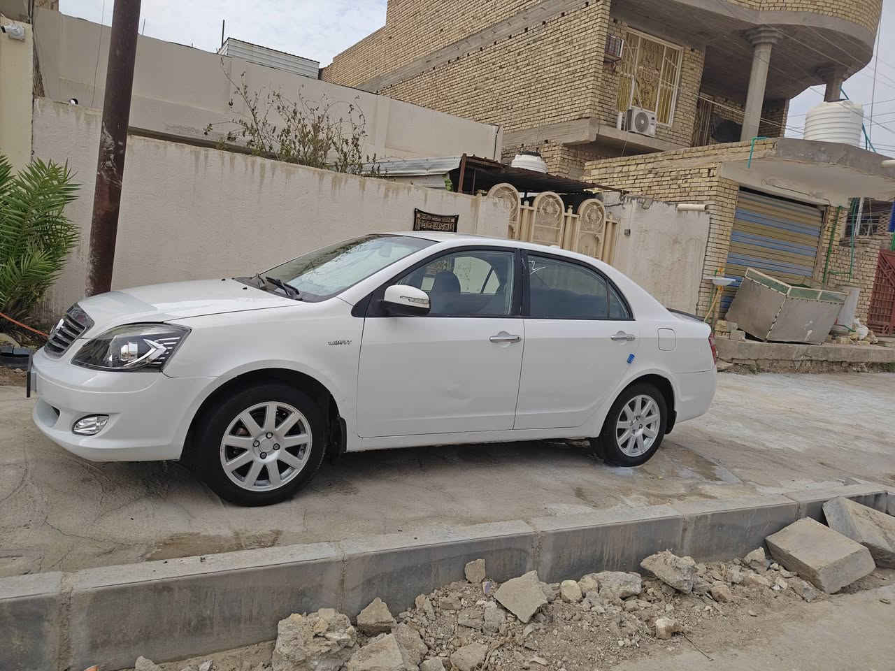سلام عليكم
سيارة جلي موبل 2013سياره نضيفه حداديه كامله كهربائية كله شغاله تبريد ثلج سياره كفاله فقط ملكطه خياسات سنويه لل 31توه صاعده هزه العنوان ذي قار الشطره سعر 48وبيه مجال الرقم ***********
