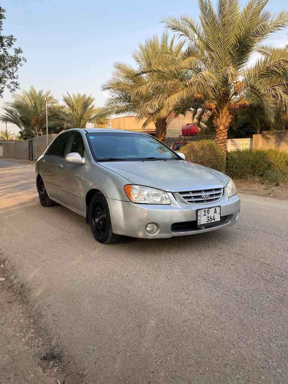سبكترا موديل2006
محرك جديد مال حاويه 
كير مكفول تخم تاير جديد 
كهربائيات شغاله 
سنتر لوك رقم كربلاء مميز 
السياره باسمي مصفره غرامات سنويه ل٣١هزه جديده السعر ٦٣وبيه مجال قليل مكاني حله مكلف بلنشر ‭***********‬
