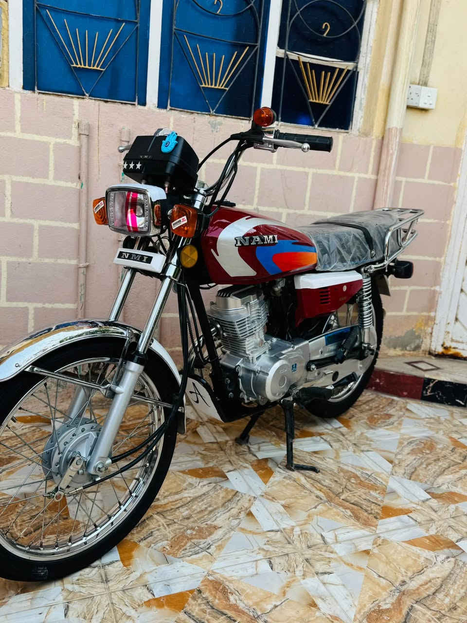 سلام عليكم نامه اصلي شلامجه ٢٣ اوراق اصولي كفاله عامه مال جناي دراجه متعوب عليها وصارف عليها ومرتبهه مكاني كوت سعر 1200  وبيها مجال حك الجيه ***********

