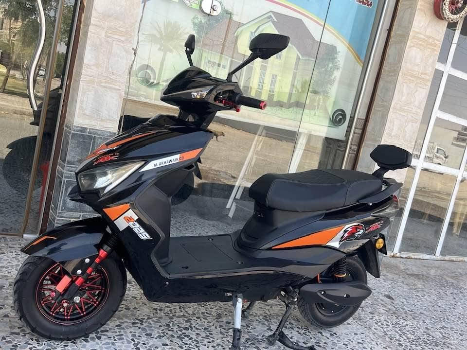 البيع موطور سكنس لاخوين ابو اطّير كله شغال على فحص الون مميز موطور فول نظافه درجه الأولى بي نظام بك دبل شاره موديل٢٥  كله على فحص 6بطاريات على فحص شرط فول سعر 575بي مجال مكان الرمادي التأميم لاتصال على رقم هاتف ***********

