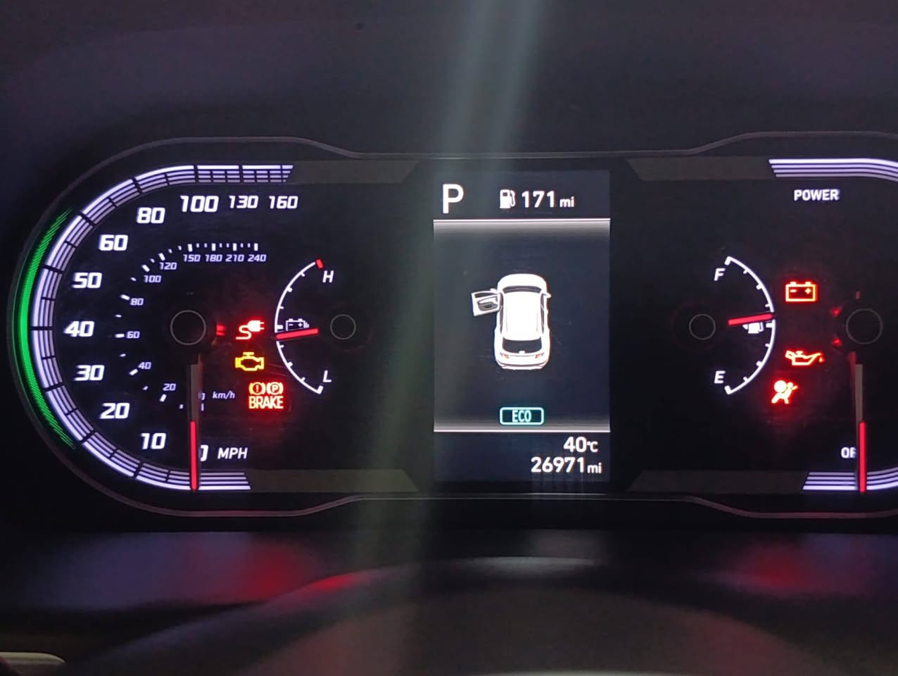 TUCSON 2024 HYBRID PLUG-IN
للبيع او مراوس بسورنتو هايبرد حصرا.
توسان 2024 هايبرد بلگن (بانزين+هايبرد+شحن منزلي) 
يمكن قطع مسافة 55 كم على الشحن فقط بدون بانزين.
عداد المسافة  26 الف ميل قابل للزيادة 
يوجد بارد في الجاملغ الايسر موضح بصور الحادث بدون تبديل.
رادار . تشغيل عن بعد. تدفئة كشنات. جنطة كهربائية...... 
السيارة على وضع الشركة 
السعر و التواصل واتساب / ***********

