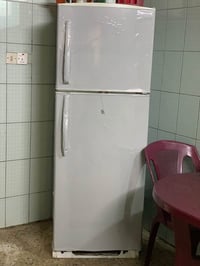 ثلاجه للبيع ١٥٠مكان الدوره رقم واتساب 07759355388