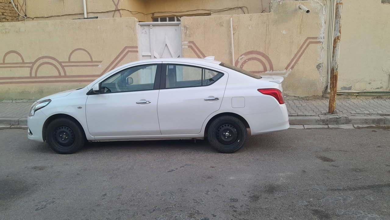 موديل 24 ماشيه 70
مكفوله السيارة 
شاشه+كامره
تحكم 
يدات نيكل 
ويل 15
سبير منازل
اريل زعنفه
دواخل بيجي
شباج نحله
مدوشمه
سبايدر
اربع تجاوي
سعرها 122 وبيها مجال 
رقم نجف بسمي 
عنواني النجف 
***********
