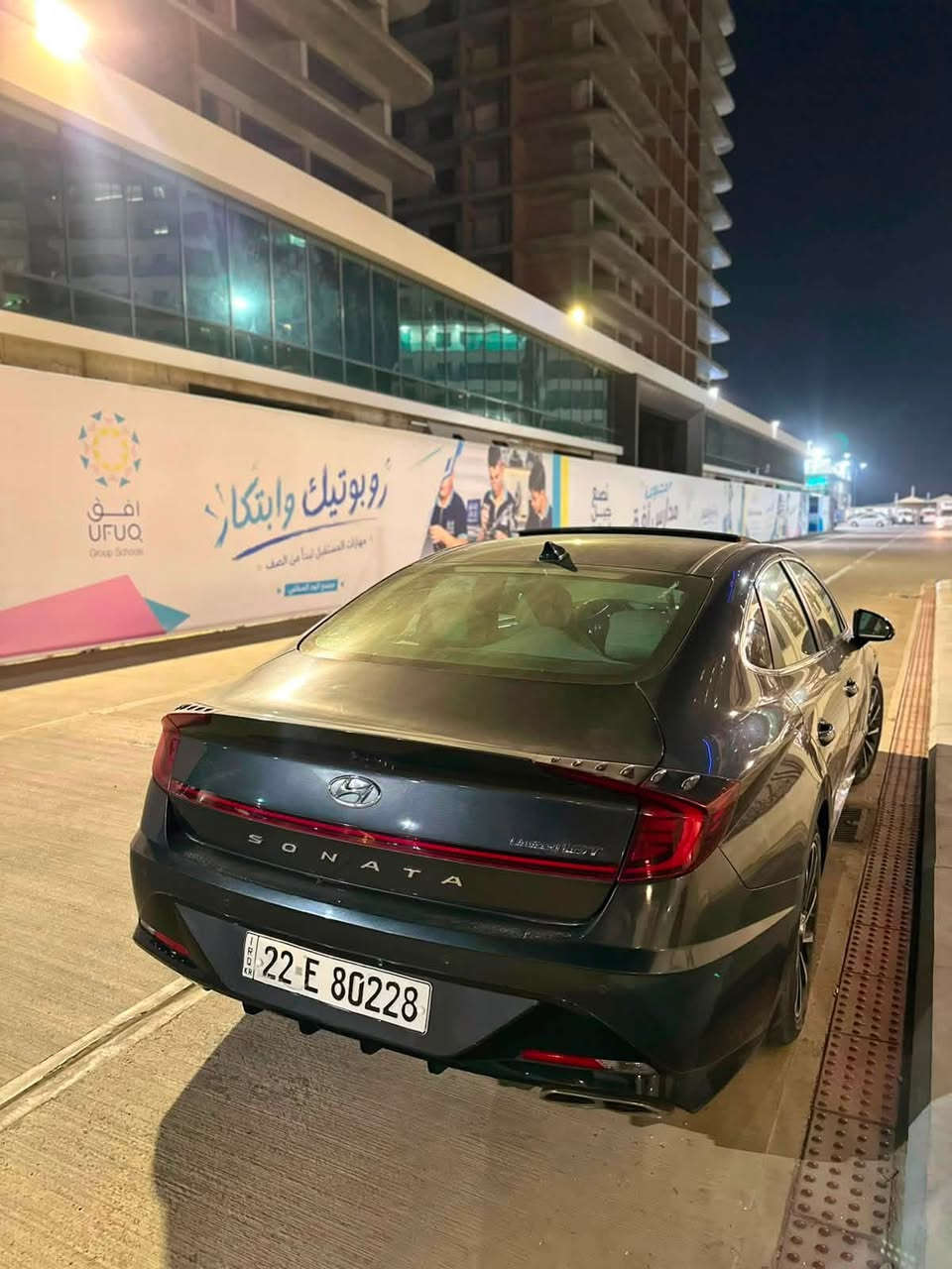 🔥 للبيع | Hyundai Sonata 2021 🔥
🇺🇸 وارد أمريكي | 1.6 Turbo | فُل مواصفات

✔️ موديل 2021
✔️ محرك 1.6 Turbo
✔️ قير أوتوماتيك 8 سرعات
✔️ بانوراما
✔️ داخلية جلد
✔️ تبريد وتسخين مراتب
✔️ تسخين ستيرن
✔️ شاشة 10.25 إنچ
✔️ شاشة عدادات رقمية
✔️ كاميرا 360°
✔️ حساسات أمامية وخلفية
✔️ رادار + مثبت سرعة متكيف
✔️ Blind Spot
✔️ تحذير الخروج الآمن
✔️ Bose
✔️ Apple CarPlay / Android Auto
✔️ شحن لاسلكي
✔️ تشغيل ودخول بدون مفتاح
✔️ تشغيل عن بُعد
✔️ LED
✔️ نظام المحافظة على المسار
✔️ فرملة طوارئ
✔️ Remote Smart Parking
رقم اربيل 
ماشيه 128 كيلو
***********
السونار موجود بلصور 
سعر 145 وبيه مجال بسيط
📍 السيارة نظيفة وجاهزة للفحص
📍 بغداد
